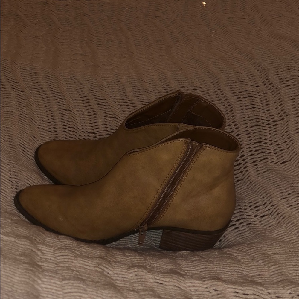 American eagle boots